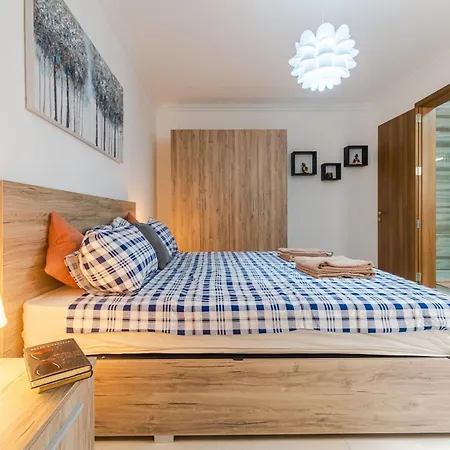 Modern New 3 Bdr 2bth Bugibba Apartment