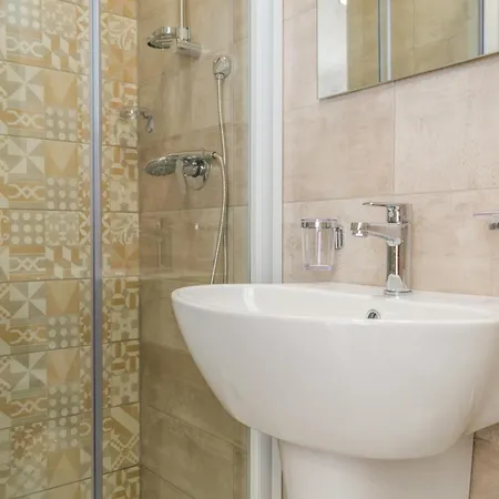 Apartment Modern New 3 Bdr 2bth Bugibba St. Paul's Bay