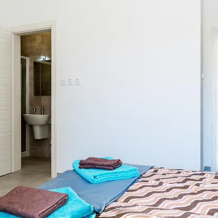 Modern New 3 Bdr 2bth Bugibba St. Paul's Bay